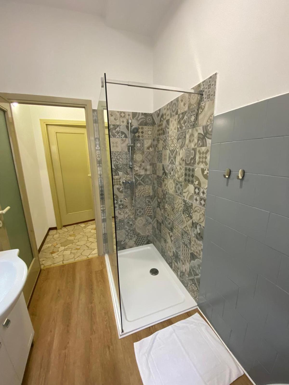 Megaride'S Dependance Hotel Como Luaran gambar